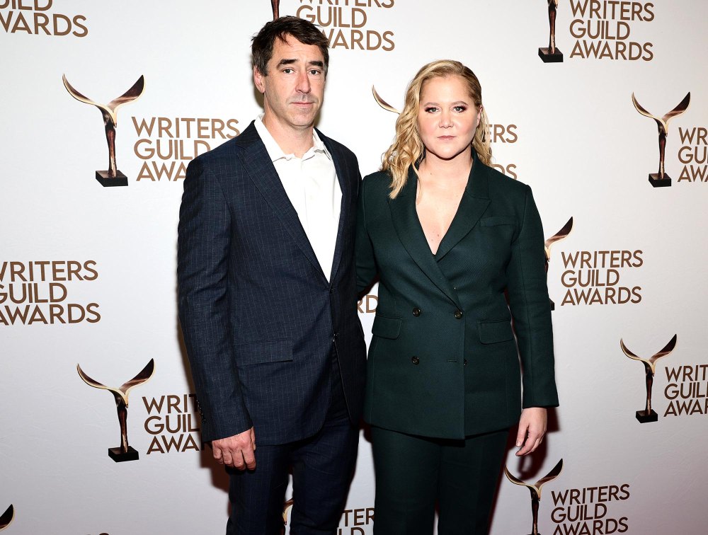 Amy Schumer dan Suami Chris Fischers Menyelesaikan Garis Waktu Hubungan Selama Bertahun-Tahun