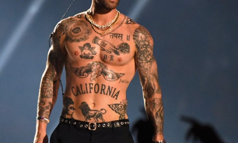 Adam Levine menjelaskan mengapa dia selesai mendapatkan lebih banyak tato Adam Levine menjelaskan mengapa dia selesai mendapatkan lebih banyak tato