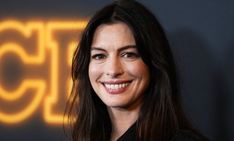Love Anne Hathaway's Chic Vest Set? Salin tampilan untuk $ 56