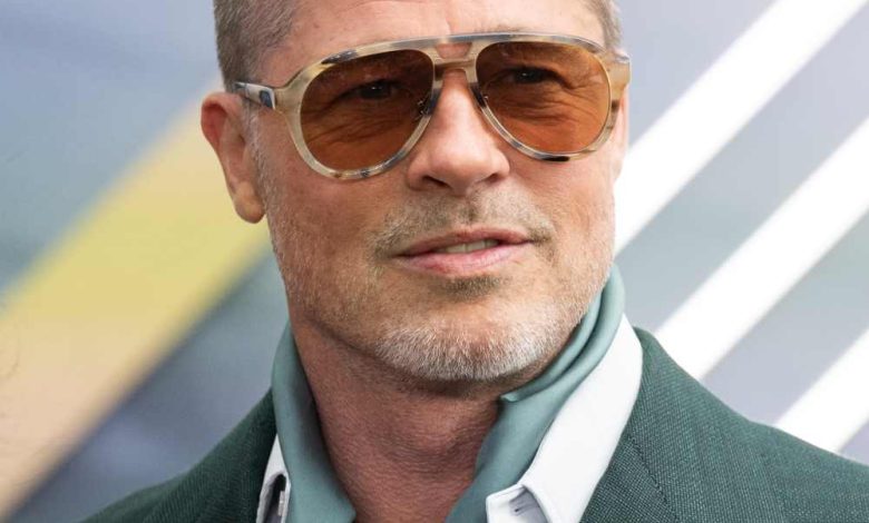 Brad Pitt terlihat tidak dapat dikenali dalam wig pirang dramatis untuk proyek baru