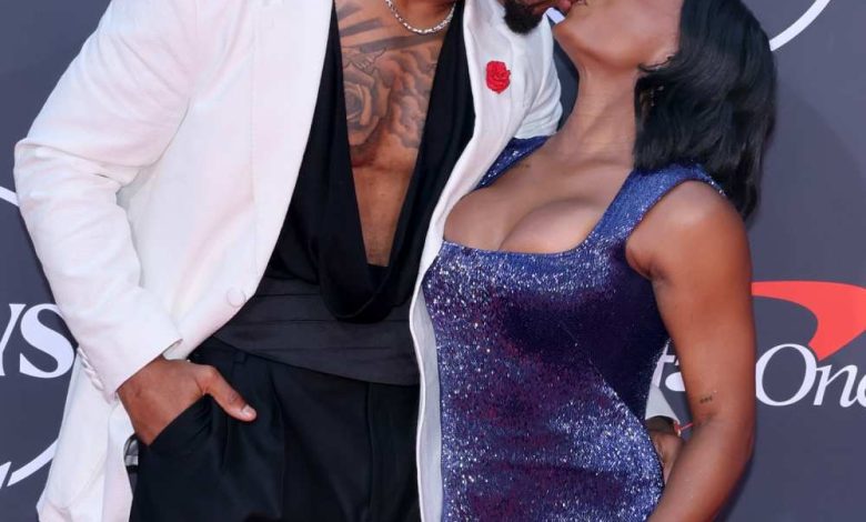 Simone Biles dan Jonathan Owens mengemas PDA di 2025 ESPYS Simone Biles dan Jonathan Owens mengemas PDA di 2025 ESPYS