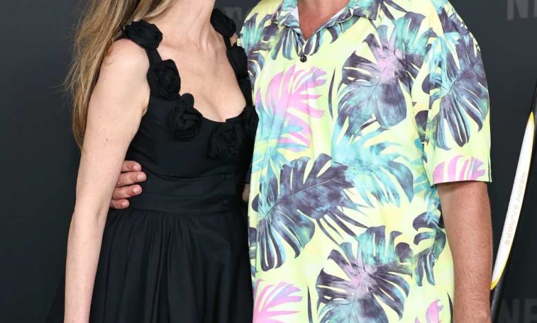 Adam Sandler dan istri Jackie Pack di PDA di Premiere 'Happy Gilmore 2' Adam Sandler dan istri Jackie Pack di PDA di Premiere 'Happy Gilmore 2'