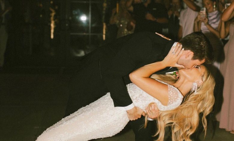 Mantan kontestan 'The Voice' Gracee Shriver menikahi pacar lama Mantan kontestan 'The Voice' Gracee Shriver menikahi pacar lama