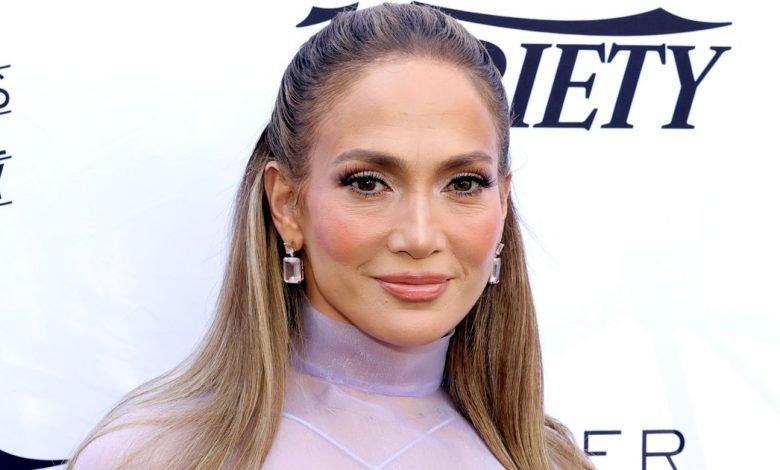 Gaun Mini Merah Jennifer Lopez terjual habis, tapi ini seperti $ 45 seperti itu tidak Gaun Mini Merah Jennifer Lopez terjual habis, tapi ini seperti $ 45 seperti itu tidak