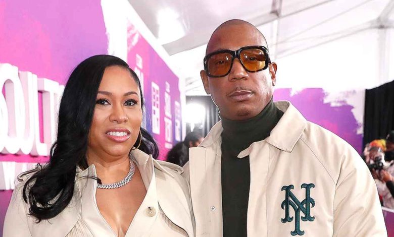 JA Rule dengan bercanda mengenang kencan makan malam awal dengan istri: 'Saya bangkrut' JA Rule dengan bercanda mengenang kencan makan malam awal dengan istri: 'Saya bangkrut'