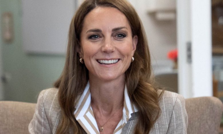 Sepatu kets yang disetujui Kate Middleton ini cocok dengan segalanya-dan mereka sedang dijual Sepatu kets yang disetujui Kate Middleton ini cocok dengan segalanya-dan mereka sedang dijual