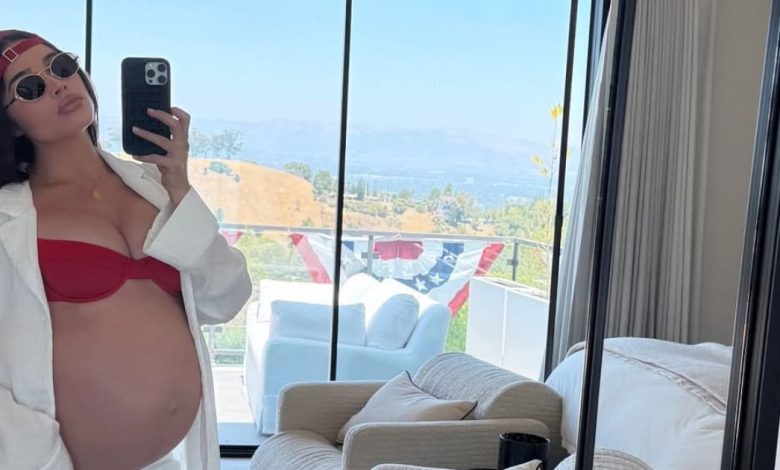Hamil Olivia Culpo terasa 'besar dan bertanggung jawab' pada 4 Juli bikini pic Hamil Olivia Culpo terasa 'besar dan bertanggung jawab' pada 4 Juli bikini pic