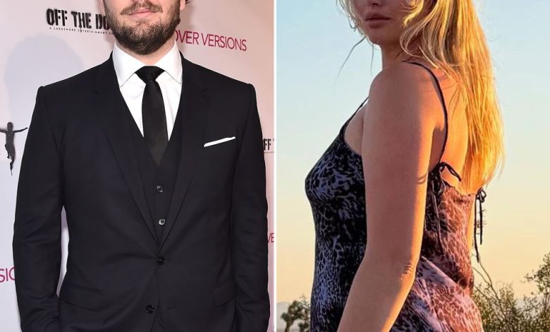 Austin Swift Terlihat dengan Natalie Portman: Apa yang kita ketahui tentang kehidupan cintanya Austin Swift Terlihat dengan Natalie Portman: Apa yang kita ketahui tentang kehidupan cintanya