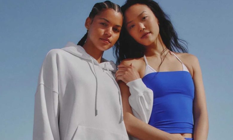 Mengambil hingga 50% dari Rich Mom Activewear selama Penjualan Musim Panas akhir Athleta Mengambil hingga 50% dari Rich Mom Activewear selama Penjualan Musim Panas akhir Athleta