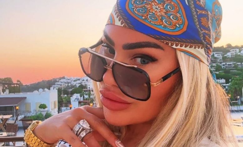 Darcey Silva Tunangan 90 hari mempertimbangkan 'makeunder' setelah berusia 50 tahun Darcey Silva Tunangan 90 hari mempertimbangkan 'makeunder' setelah berusia 50 tahun