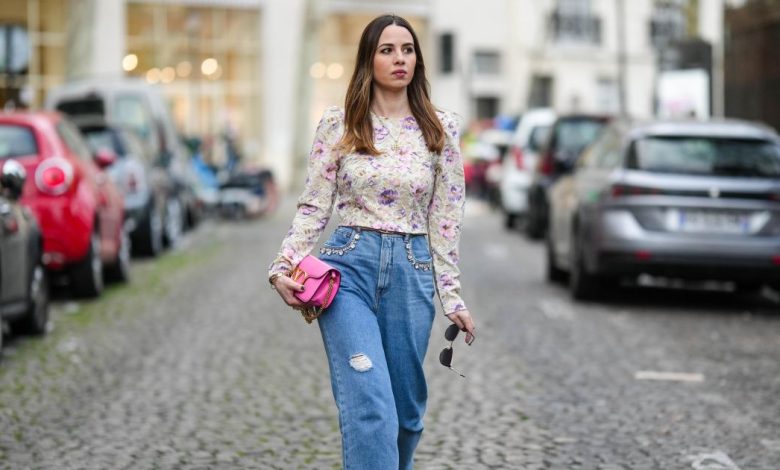17 Blus Flowy, yang tampak butik yang diam-diam di bawah $ 20 17 Blus Flowy, yang tampak butik yang diam-diam di bawah $ 20