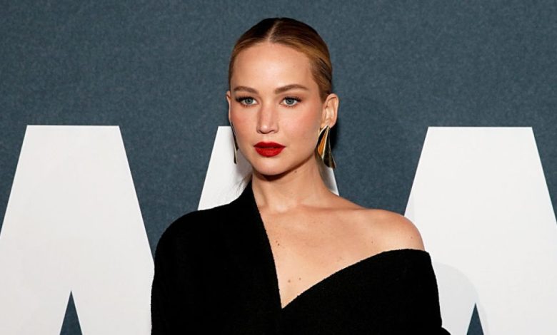 Mencuri pakaian tugas Jennifer Lawrence hanya dengan $ 32 di Amazon Mencuri pakaian tugas Jennifer Lawrence hanya dengan $ 32 di Amazon