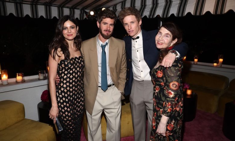 Timeline hubungan Andrew Garfield dan Monica Barbaro Timeline hubungan Andrew Garfield dan Monica Barbaro