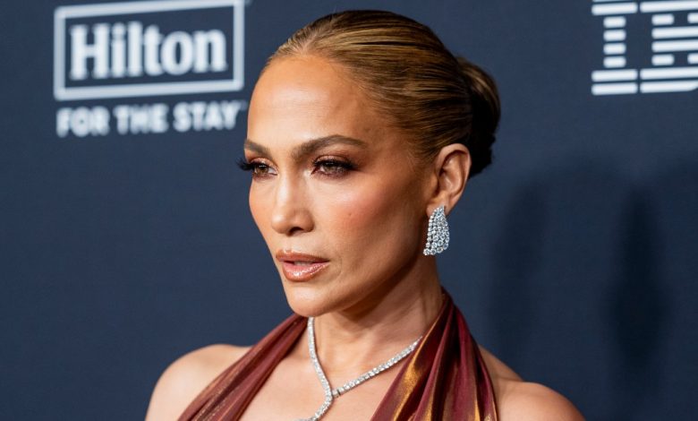 Gaya blus Eropa Jennifer Lopez $ 2.350 hanya $ 18-dan bebas kerutan Gaya blus Eropa Jennifer Lopez $ 2.350 hanya $ 18-dan bebas kerutan