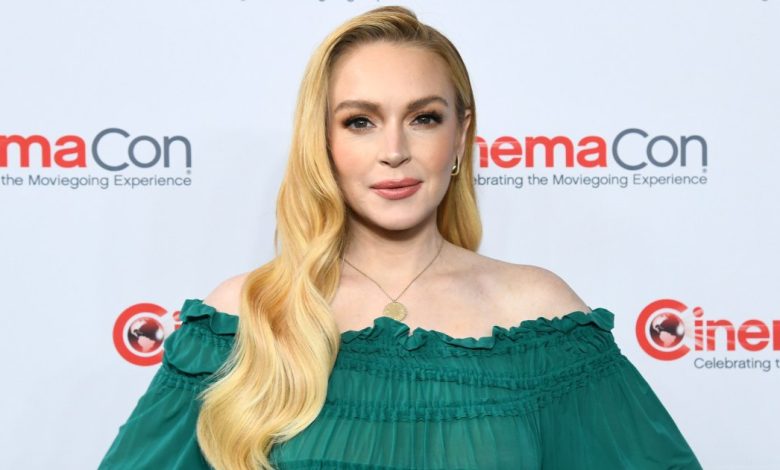 Love Lindsay Lohan's $ 1.050 Hermès Sandals? Versi yang hampir identik ini 91% lebih sedikit Love Lindsay Lohan's $ 1.050 Hermès Sandals? Versi yang hampir identik ini 91% lebih sedikit