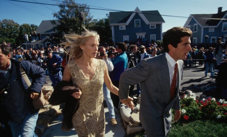 Jackie Kennedy 'prihatin' atas romansa JFK Jr dengan Daryl Hannah Jackie Kennedy 'prihatin' atas romansa JFK Jr dengan Daryl Hannah