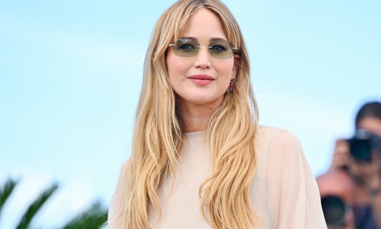 Tas Fendi Slouchy Jennifer Lawrence memiliki kembar $ 79 yang terlihat sama mahalnya Tas Fendi Slouchy Jennifer Lawrence memiliki kembar $ 79 yang terlihat sama mahalnya