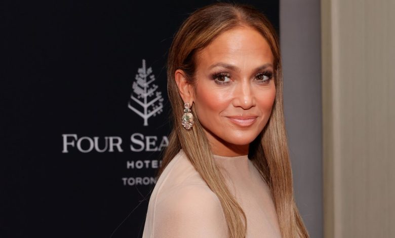Jennifer Lopez telah menghindari kerutan selama lebih dari satu dekade berkat krim hidrasi yang terjangkau ini Jennifer Lopez telah menghindari kerutan selama lebih dari satu dekade berkat krim hidrasi yang terjangkau ini