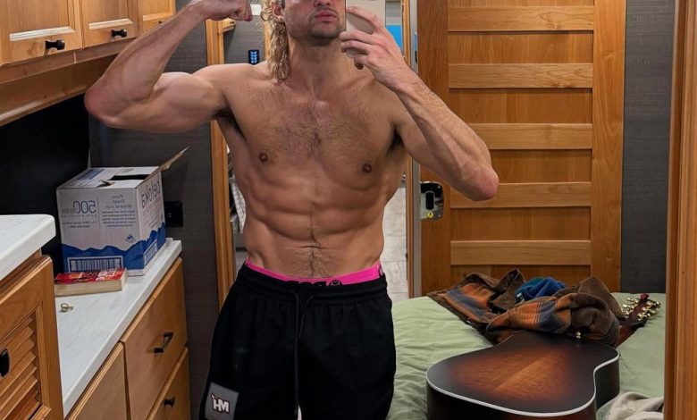 Noah Centineo terlihat 'didongkrak' dengan perut enam paket untuk peran 'Street Fighter' Noah Centineo terlihat 'didongkrak' dengan perut enam paket untuk peran 'Street Fighter'