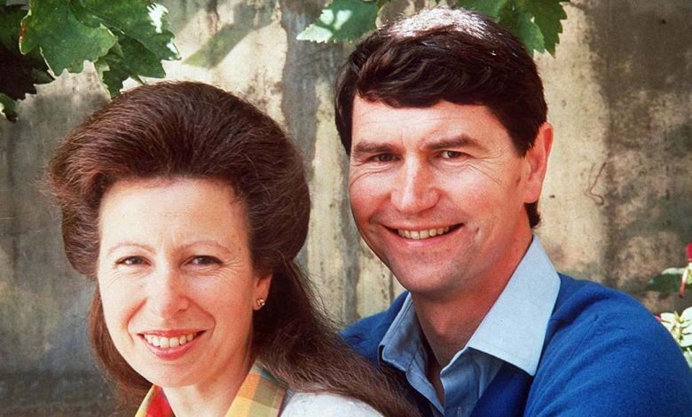 Timeline Hubungan Putri Anne dan Sir Timothy Laurence Timeline Hubungan Putri Anne dan Sir Timothy Laurence