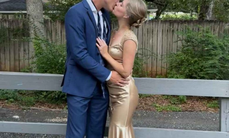 Selamat datang di Ethan Plathville bertanya kepada Zac apakah dia gay setelah proposal Lydia Selamat datang di Ethan Plathville bertanya kepada Zac apakah dia gay setelah proposal Lydia