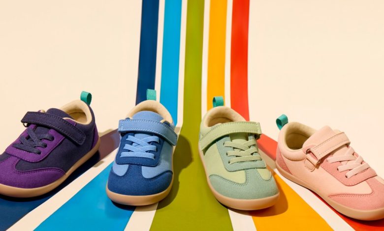 Merek sepatu anak -anak favorit Meghan Markle baru saja menjatuhkan sepatu retro paling lucu Merek sepatu anak -anak favorit Meghan Markle baru saja menjatuhkan sepatu retro paling lucu