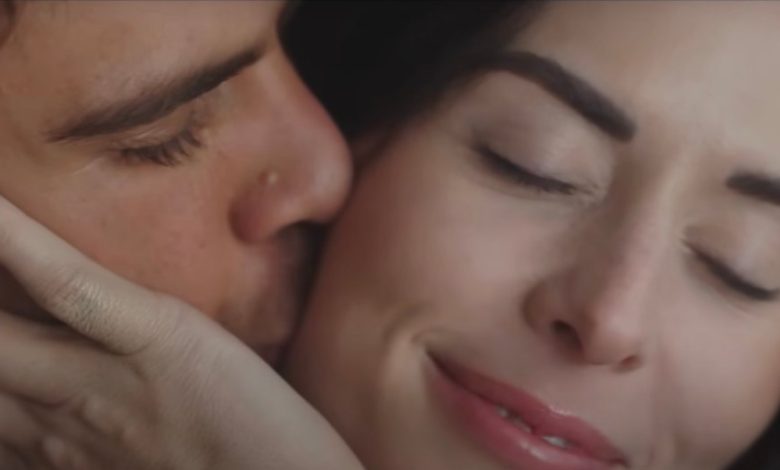Pertunjukan thriller baru Netflix yang seksi sangat baik – dan layak disesuaikan akhir pekan ini