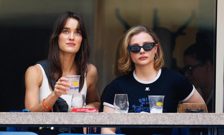 Timeline hubungan Chloe Grace Moretz dan Kate Harrison Timeline hubungan Chloe Grace Moretz dan Kate Harrison