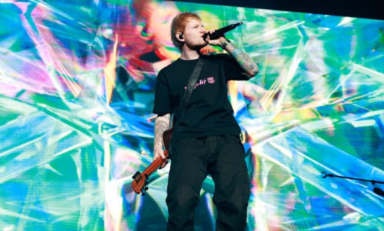 Ed Sheeran mengatakan tujuannya adalah memiliki 'pack 6-pack' setelah 14-lb. Penurunan berat badan Ed Sheeran mengatakan tujuannya adalah memiliki 'pack 6-pack' setelah 14-lb. Penurunan berat badan
