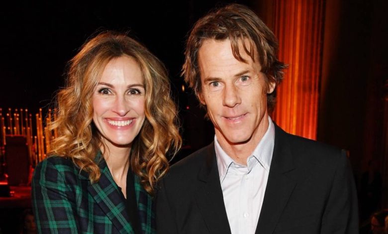 Julia Roberts menyembur bahwa suami Danny adalah hal yang membawanya 'kegembiraan' Julia Roberts menyembur bahwa suami Danny adalah hal yang membawanya 'kegembiraan'