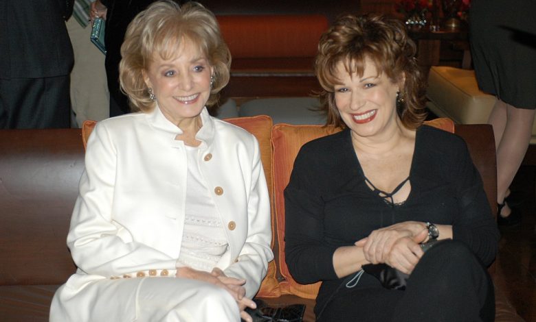 Joy Behar mengatakan Barbara Walters 'menyesali' memecatnya dari 'The View'