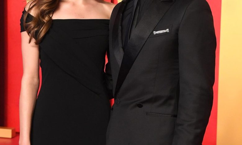Justin Theroux dan Timeline Hubungan Nicole Brydon Bloom Justin Theroux dan Timeline Hubungan Nicole Brydon Bloom