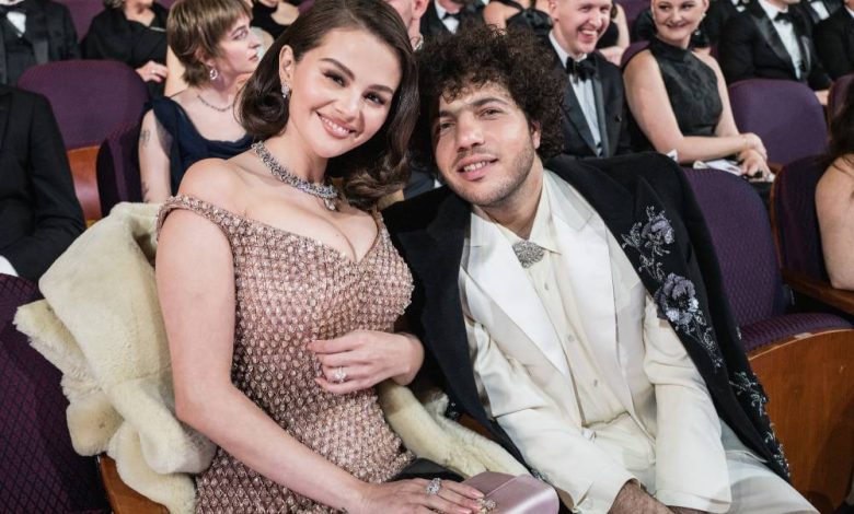Ibu Selena Gomez mengungkapkan siapa yang mengantarkan putrinya ke lorong pernikahan Ibu Selena Gomez mengungkapkan siapa yang mengantarkan putrinya ke lorong pernikahan