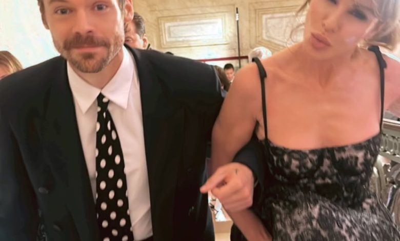 Detail Carole Radziwill Pertemuan dengan 'Prince' Harry Styles at Wedding Detail Carole Radziwill Pertemuan dengan 'Prince' Harry Styles at Wedding