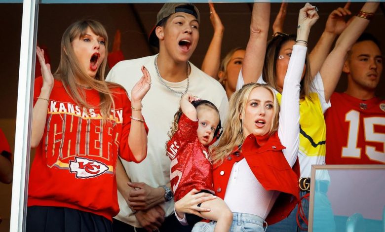 Panduan lengkap untuk setiap metafora olahraga dalam lagu Taylor Swift Panduan lengkap untuk setiap metafora olahraga dalam lagu Taylor Swift