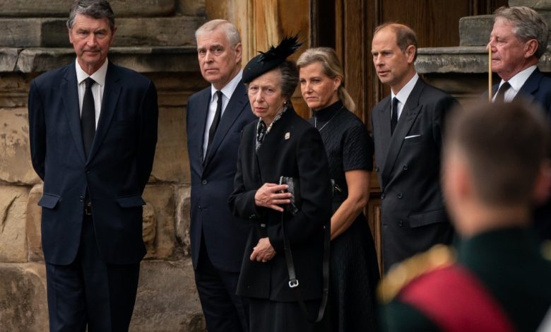 Putri Anne 'Muak' Dengan Pangeran Andrew Di Tengah Skandal, Kata Pakar Putri Anne 'Muak' Dengan Pangeran Andrew Di Tengah Skandal, Kata Pakar