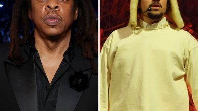 Reaksi Jay-Z terhadap Serangan Balik Atas Penampilan Paruh Waktu Super Bowl Bad Bunny Reaksi Jay-Z terhadap Serangan Balik Atas Penampilan Paruh Waktu Super Bowl Bad Bunny