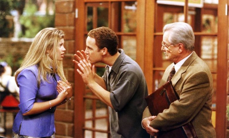 Danielle Fishel Mengungkap 8 Bintang 'Boy Meets World' Yang Akan Hadir di 'DWTS' Danielle Fishel Mengungkap 8 Bintang 'Boy Meets World' Yang Akan Hadir di 'DWTS'