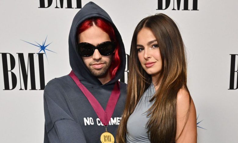 Addison Rae dan Omer Fedi Berpisah Setelah 4 Tahun Berkencan: Laporkan Addison Rae dan Omer Fedi Berpisah Setelah 4 Tahun Berkencan: Laporkan