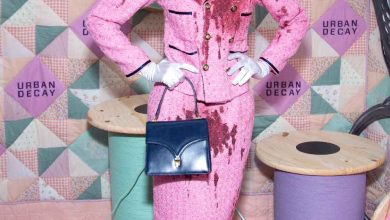 Cucu Jackie Kennedy Membanting Kostum Halloween Berdarah Julia Fox