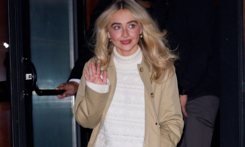 Suka Sweater Rajut Kabel Sabrina Carpenter seharga 5? Beli Versi Amazon Sekarang Suka Sweater Rajut Kabel Sabrina Carpenter seharga 5? Beli Versi Amazon Sekarang