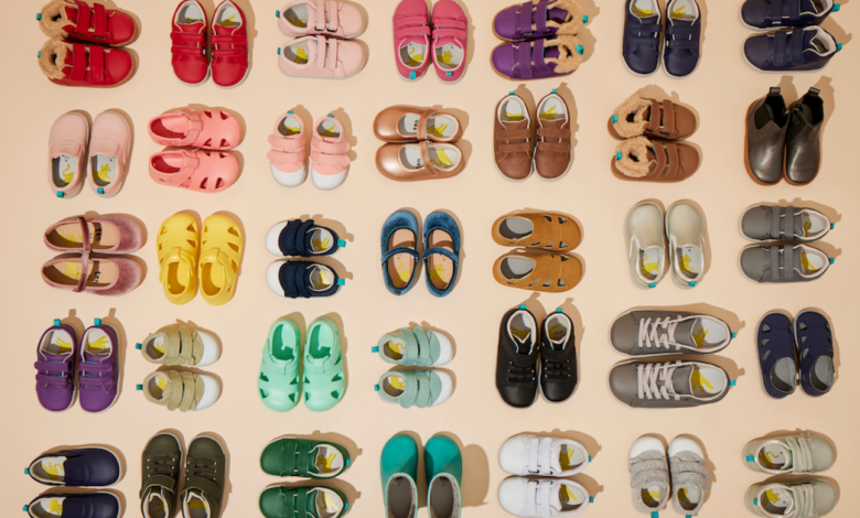 Paris Hilton, Olivia Munn Suka Sepatu yang Disetujui Dokter Anak Ini