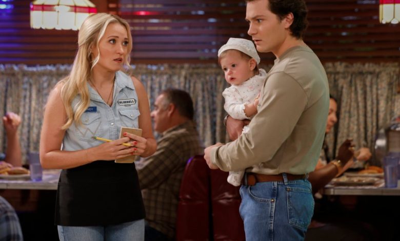 Mengapa Emily Osment 'Khawatir' Tentang Perpisahan Georgie dan Mandy yang Akan Segera Terjadi