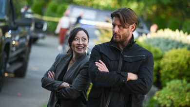 “Pelacak” Justin Hartley Menggantikan Pemeran Utama Setelah Beberapa Kali Keluar Secara Kejutan